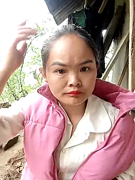 Luminana online show from April 2026 02:42:02 AM