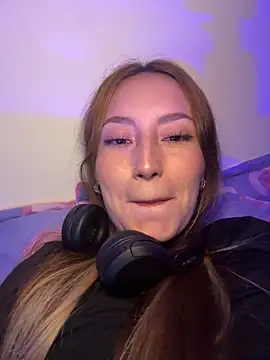 Snapshot of Lis_peach chatting on February 2026 05:39:02 AM Lis peach online show from February 2026 05:39:02 AM