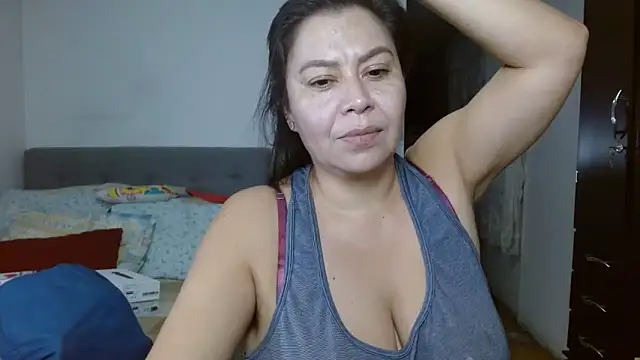 Karo sexy online show from February 2025 04:30:02 AM