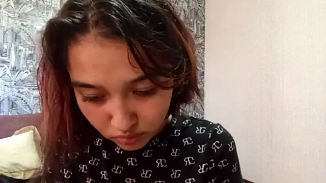 Snapshot of AnnettaBelsito chatting on May 2026 02:05:01 PM AnnettaBelsito online show from May 2026 02:05:01 PM