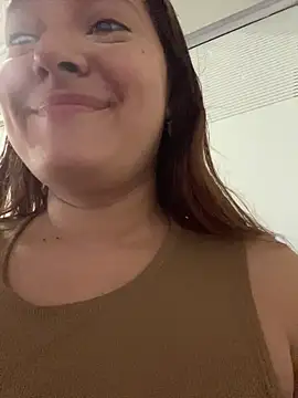 Emily Harpeer online show from April 2026 11:48:01 AM