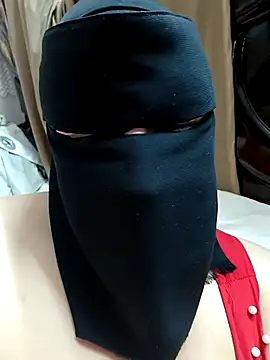 Warda Egy online show from April 2026 08:47:01 PM