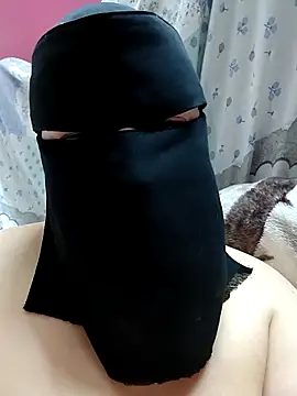 Snapshot of Warda_Egy chatting on April 2026 08:15:01 PM Warda Egy online show from April 2026 08:15:01 PM