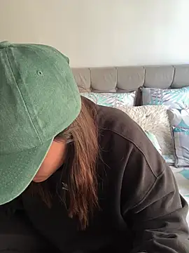 RachelWeisz  online show from April 2026 06:23:01 PM