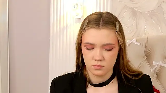 Snapshot of StacyHicks chatting on February 2026 03:26:02 PM StacyHicks online show from February 2026 03:26:02 PM