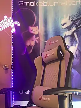 Snapshot of Smokebluntafterblunt chatting on February 2026 01:39:02 AM Smokebluntafterblunt online show from February 2026 01:39:02 AM