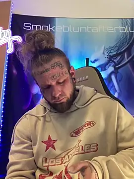 Smokebluntafterblunt online show from March 2026 04:12:01 PM