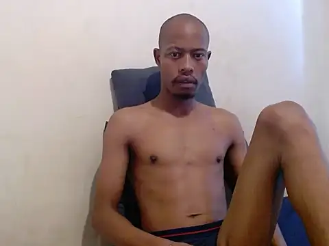 MRSHYGUY29 online show from February 2026 04:54:01 AM