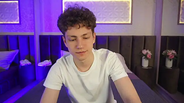 StefanBev online show from April 2026 08:47:01 PM