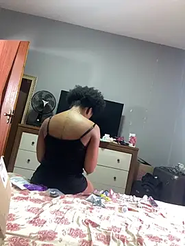 Snapshot of MusaNatacha chatting on February 2026 01:48:02 PM MusaNatacha online show from February 2026 01:48:02 PM