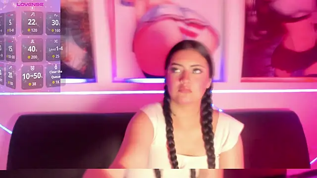 JoycePierce online show from March 2026 12:33:02 PM