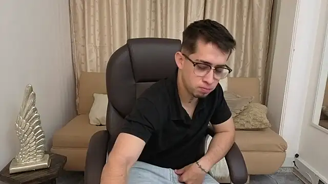 Tommas Jhonson online show from March 2026 04:18:01 AM