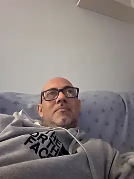 pareja47 online show from March 2026 11:55:02 PM