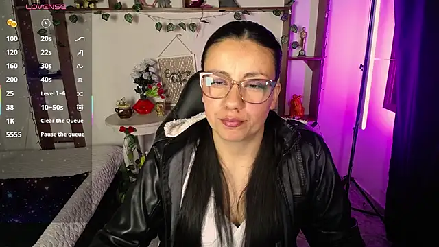 QueenRose94 online show from April 2026 12:56:01 PM