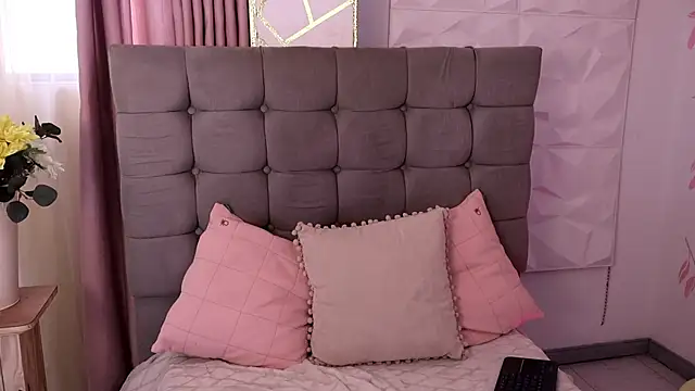 EmmaClark   online show from February 2026 08:02:02 PM