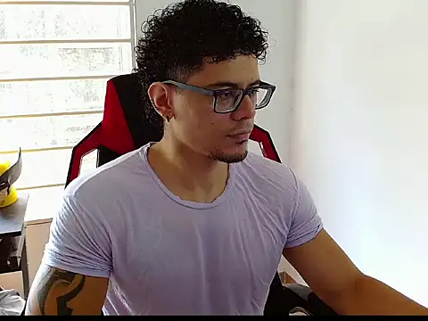 Logan0626 online show from February 2026 06:26:02 PM