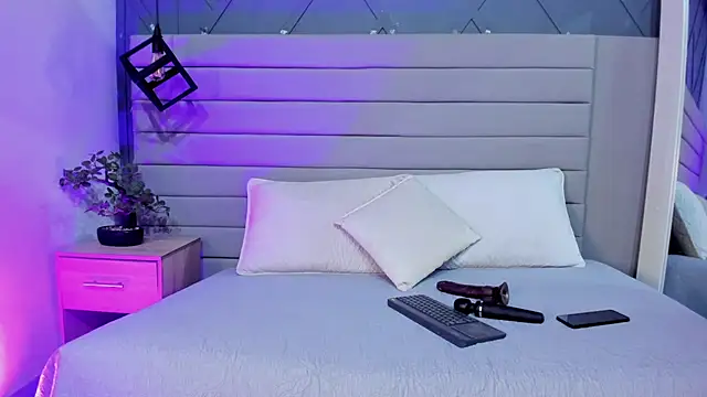 Cataleya marinn online show from March 2026 07:06:01 PM