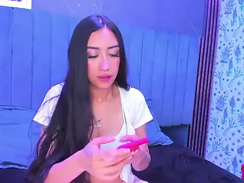 TiffanyDream8 online show from April 2026 10:04:01 PM