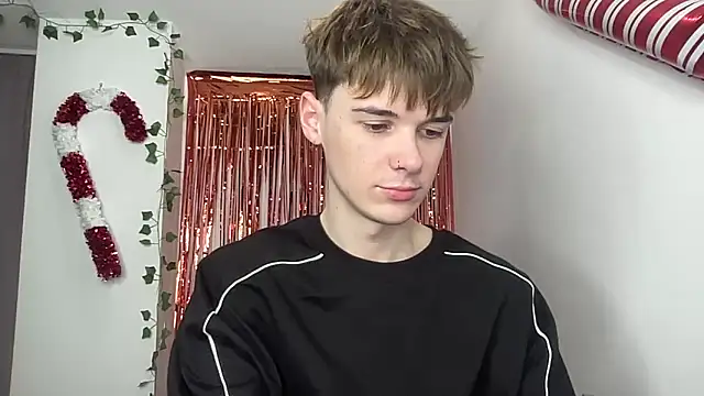 Snapshot of YourMilkyGuy chatting on February 2026 04:22:02 PM YourMilkyGuy online show from February 2026 04:22:02 PM