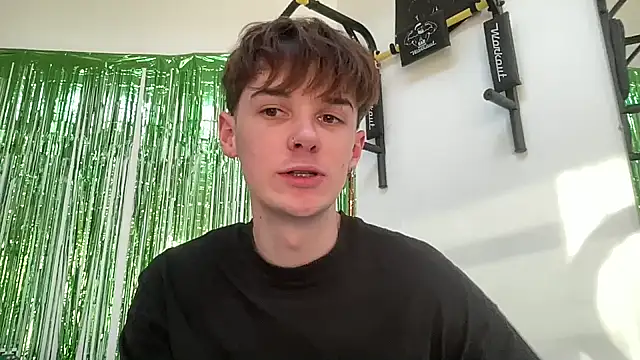 YourMilkyGuy online show from March 2026 03:18:01 PM