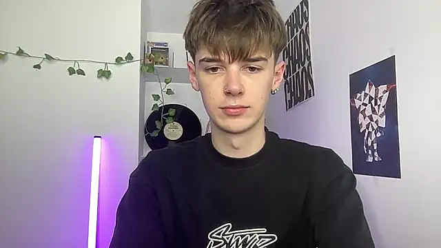 YourMilkyGuy online show from April 2026 04:59:01 PM