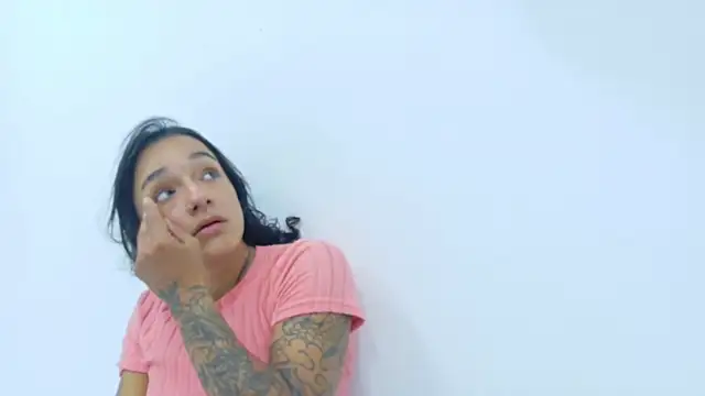 Fit valkiria online show from April 2026 08:02:02 PM