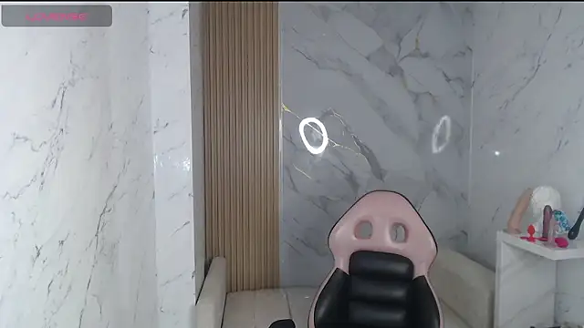 lili mint tf online show from April 2026 08:46:01 AM