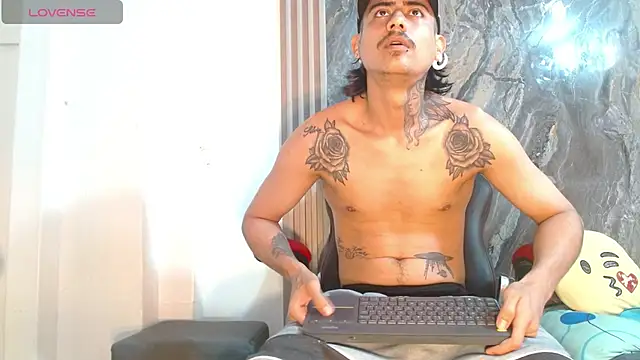 Damian-and-Camerum online show from April 2026 02:40:02 AM