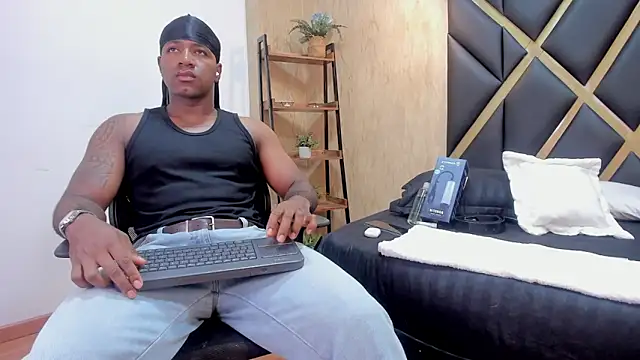 LuccianoDaytona online show from February 2026 08:06:01 PM