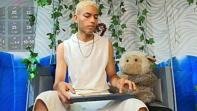 ItsZairen online show from February 2026 04:09:02 AM