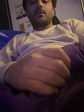 Snapshot of elia2711 chatting on February 2026 05:37:02 AM elia2711 online show from February 2026 05:37:02 AM