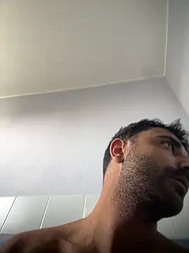 elia2711 online show from April 2026 02:37:01 PM