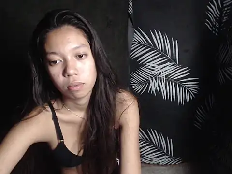 Snapshot of urgirlyflor chatting on May 2026 02:03:02 PM urgirlyflor online show from May 2026 02:03:02 PM