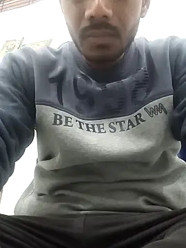 Snapshot of Daddyishere_19 chatting on February 2026 05:33:02 AM Daddyishere 19 online show from February 2026 05:33:02 AM