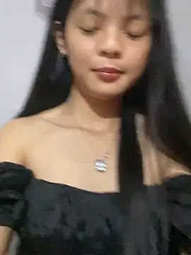 Snapshot of tenten110 chatting on March 2026 02:02:01 PM tenten110 online show from March 2026 02:02:01 PM