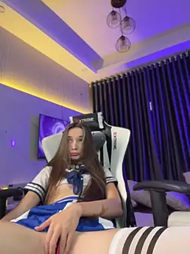 Snapshot of AnnyShore chatting on May 2026 10:50:03 PM AnnyShore online show from May 2026 10:50:03 PM