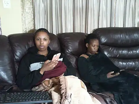 Caramel-Diva online show from April 2026 06:52:01 AM