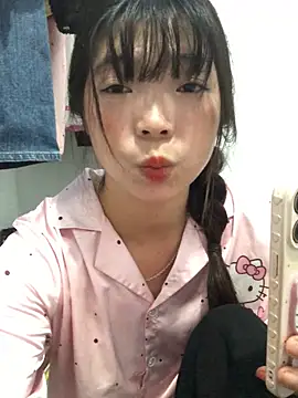 Snapshot of cuty_lusy chatting on June 2026 12:58:01 AM cuty lusy online show from June 2026 12:58:01 AM