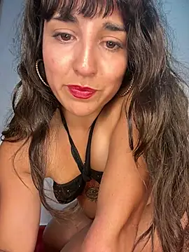 Latinaelisa online show from February 2026 02:20:02 AM