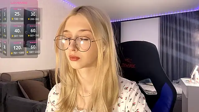 TaliCaan online show from March 2026 01:50:02 PM