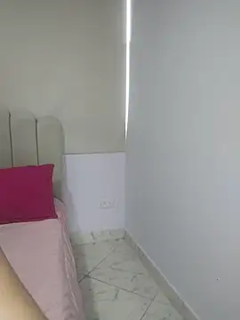 its lauu  online show from February 2026 09:08:01 PM