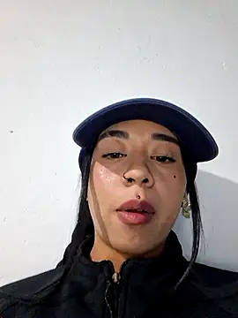 Zafira glow online show from March 2026 09:22:02 PM