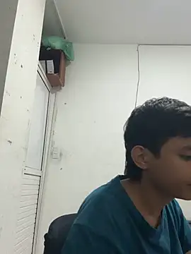 Snapshot of two_cam_latin chatting on February 2026 08:51:01 PM two cam latin online show from February 2026 08:51:01 PM