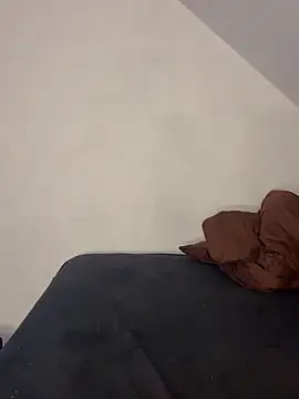 Snapshot of KiaraAmara chatting on February 2026 04:18:01 PM KiaraAmara online show from February 2026 04:18:01 PM