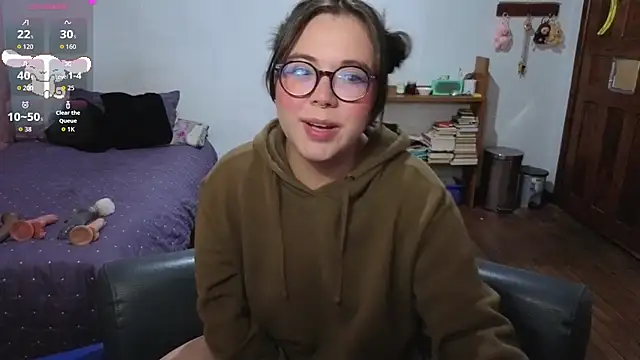 Snapshot of Sofie_Morris chatting on July 2026 05:44:01 AM Sofie Morris online show from July 2026 05:44:01 AM