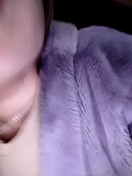 Snapshot of Yiyoongg chatting on February 2026 12:34:01 PM Yiyoongg online show from February 2026 12:34:01 PM