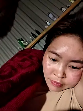 Snapshot of Yiyoongg chatting on February 2026 02:35:01 PM Yiyoongg online show from February 2026 02:35:01 PM