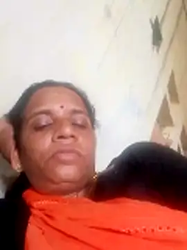 Snapshot of Anitarakkoli chatting on May 2026 09:28:02 AM Anitarakkoli online show from May 2026 09:28:02 AM