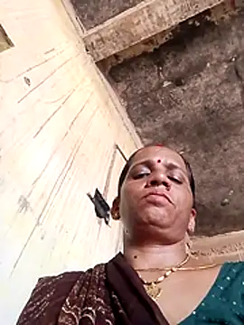 Snapshot of Anitarakkoli chatting on May 2026 06:09:02 AM Anitarakkoli online show from May 2026 06:09:02 AM