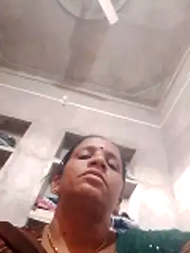 Snapshot of Anitarakkoli chatting on May 2026 06:19:02 AM Anitarakkoli online show from May 2026 06:19:02 AM